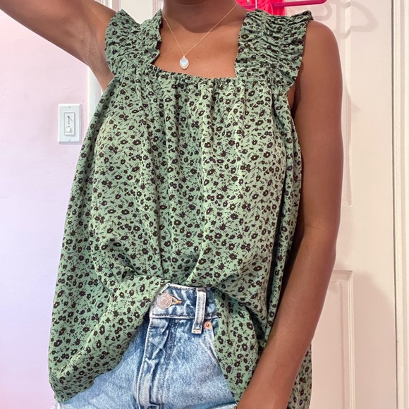 Boho floral tank top with shirred straps - Picture 5 of 6